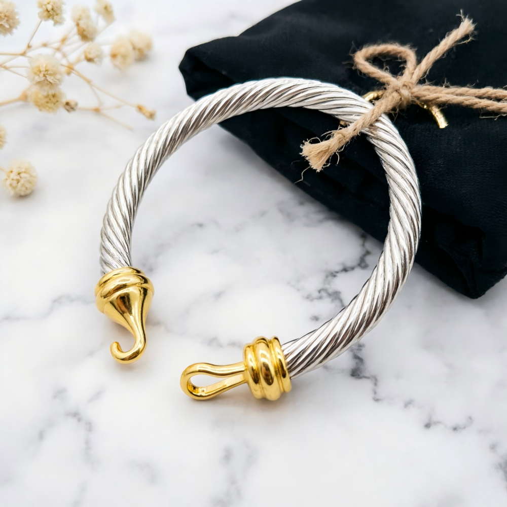 David Yurman Golden Hook Bracelet - Picture 3 of 4